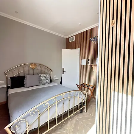 Angelus Vaticanus Room-3